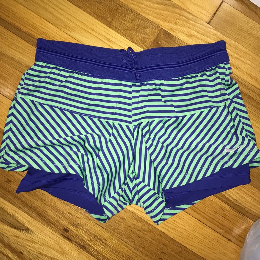 Nike dry fit shorts green/purple